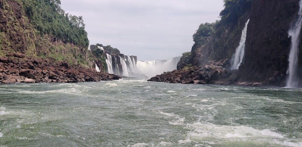 Un resumen de lo bien que la pasamos y todo lo que hicimos en este pequeño gran viaje... /posts/006---viaje-a-cataratas/featured-imaged.jpg