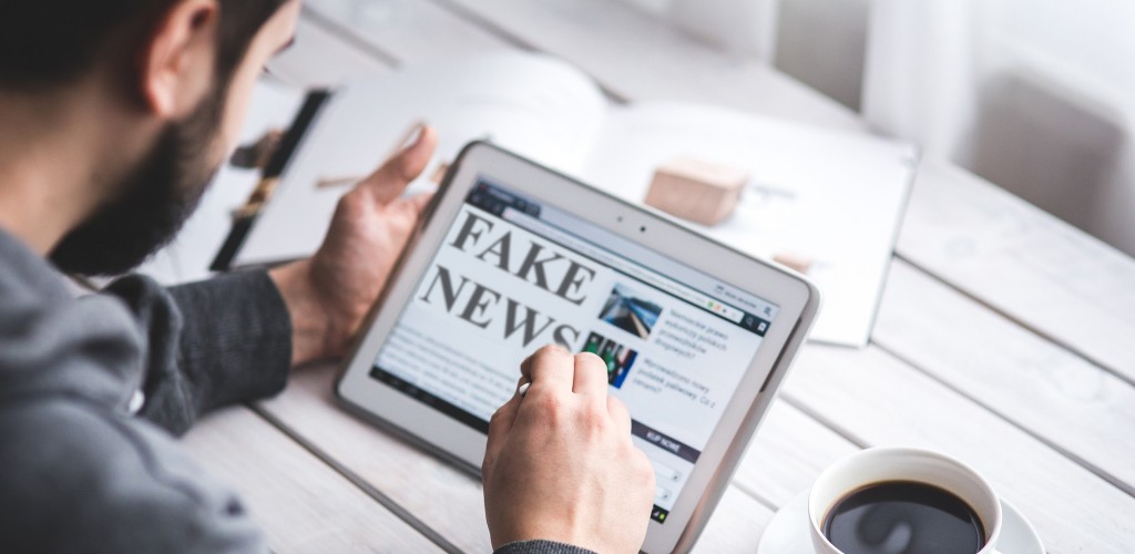 Desinformación y Propaganda. Mentiras y medias verdades. Tecnología disruptiva, política y guerra en un solo plato, que a la gente inocente se lo están sirviendo frio. /posts/082---desinformaci%C3%B3n-en-ucrania/featured-image.jpg