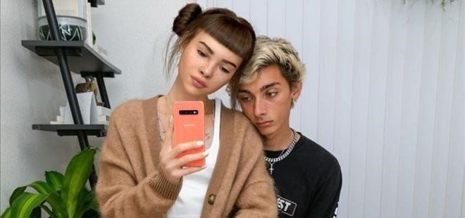 /posts/miquela-y-melody-dos-modelos-virtuales-de-moda/featured-image.jpg