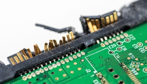 Al fin recibí la llamada del técnico y me comentó que habia pasado con las partes rotas de mi PC /posts/pc-reparada/featured-image.jpg